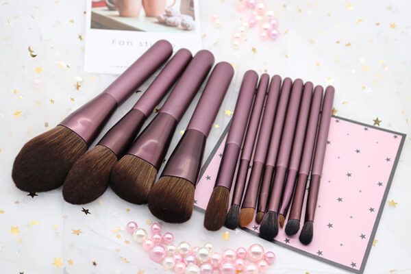 12 small grape beginner makeup brush sets - Image 2