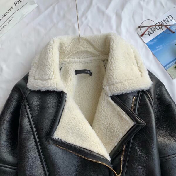 Motorcycle style lapel fur coat - Image 2