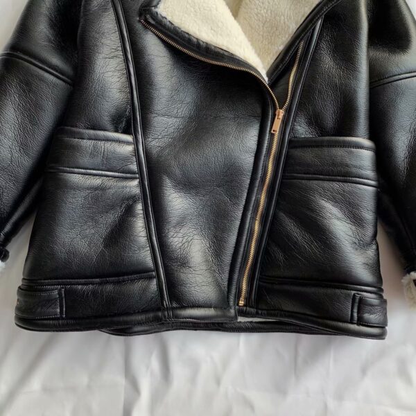 Motorcycle style lapel fur coat - Image 3