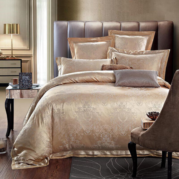 4-Piece Set Of European-Style Luxury Light Luxury Bedding - Image 5