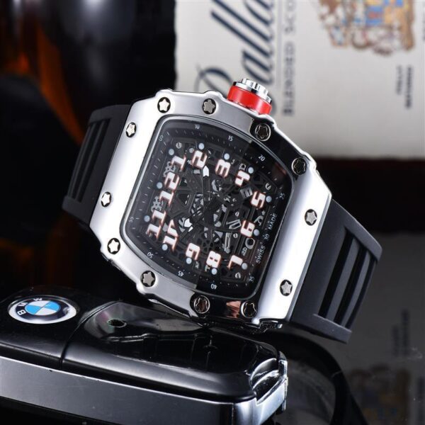 Stainless Steel Hot Selling Quartz Watch - Image 8